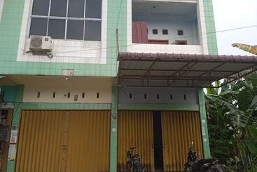 Szálloda Andesta Guest House Syariah By Oyo