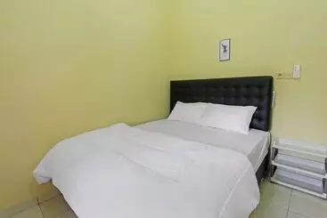 Hotelli Kemuning Guesthouse By Oyo