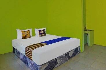 Otel Spot On 92669 Guesthouse Prima Syariahneargpdi Anugerah