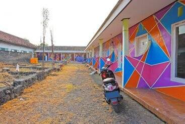 호텔 Spot On 92669 Guesthouse Prima Syariahneargpdi Anugerah