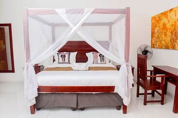 Sunset Lakeview Lodge