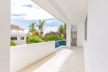 هتل آپارتمان The Grimilda Ll