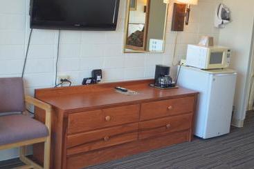 Holiday Lodge Motel Campground