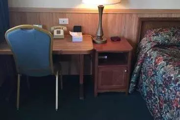 Holiday Lodge Motel Campground