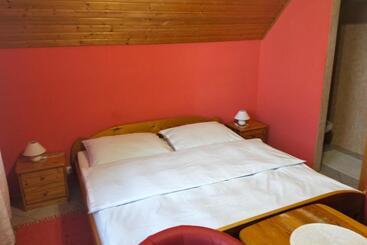 פנסיון A Privat