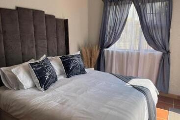 Pension Or Tambo Stay Unit 2