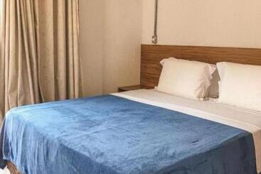 Apartamento Com Garagem No Centro De Guaramiranga