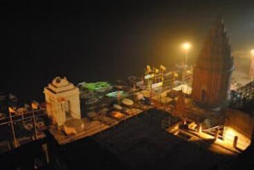 فندق Shri Guest House & Roof Top Restaurant Varanasi