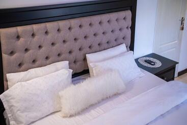 ペンション Ribs Boutique Lodge