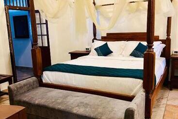 Resort Nature Sanctuary Urumbi Hills