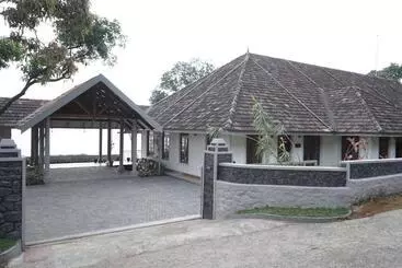 Lomakeskus Nature Sanctuary Urumbi Hills