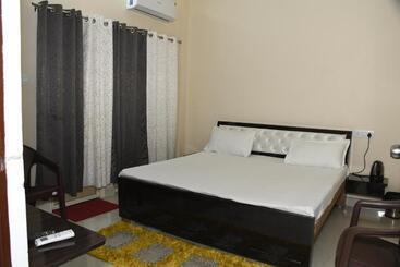 پانسیون Dakshit In