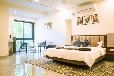 渡假胜地 Aqualina