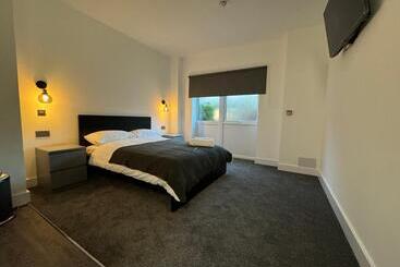 هتل Seafarers Stays