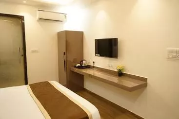 Hotel Kartar Grand