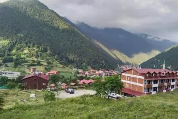 Appart'hotel Monoi̇r Sui̇te Apart In Uzungöl