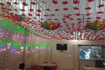 Oyo Hotel Moonlight Palace
