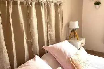 Pensjonat Chambre Indépendante à Lezignan La Cèbe