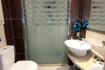 هتل آپارتمان Royal Beach G 05