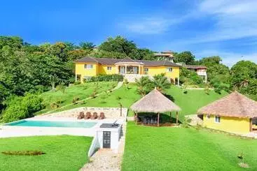 ベッドアンドブレックファースト Cap Mora Mora