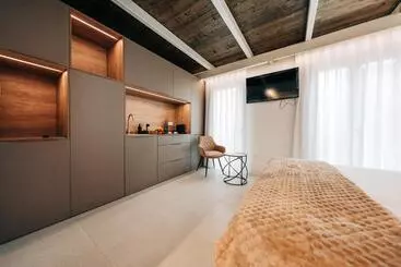 هتل آپارتمان Casa Pelegrí