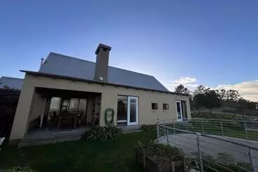 Majatalo Segulah Guesthouse