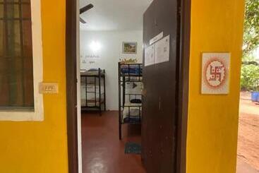 Albergue T2 By Livelehood Habitat