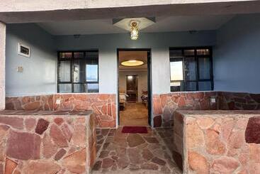 פנסיון Luluka Guest House