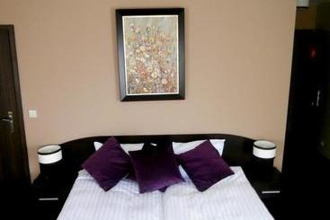 בית מלון כפרי Centrum Szkolenioworekreacyjne Park Poniwiec