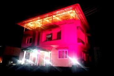 Schronisko Aaranya Inn Ooty