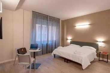 پانسیون Astoria Comfort Rooms
