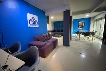 پانسیون Roomies Hostel   Santa Maria La Ribera