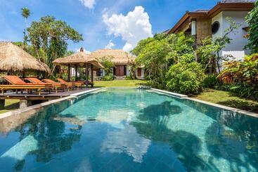 酒店 Kamayana Paradise