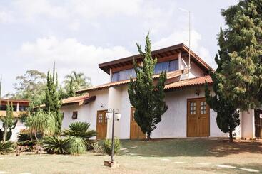 Villa Dos Pinhais Hotel E Eventos