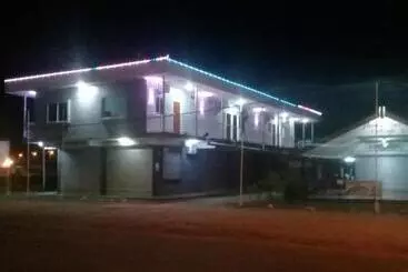 Aamiaismajoitus (B&B) Rumanija S Airport Rooms