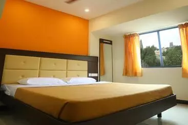 Hôtel Sabareesh Plaza