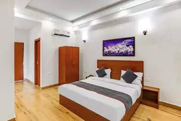 Oyo Hotel Hind