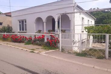 بنسيون House In The Nature