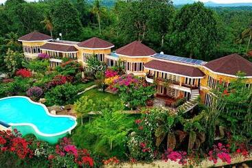 리조트 Castle View Hotel Samal