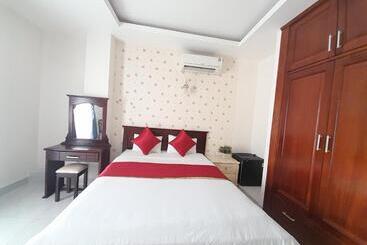 酒店 Việt úc, H17 Phan Huy Chú, Phường 2