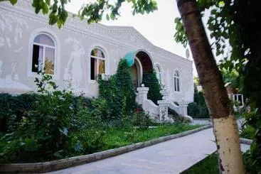 هتل Kilikio Garden