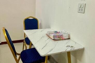 2b Cozy Hostel ตรัง