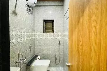 Hotel Ekant Family Restaurant And Lodging