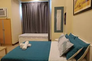 Huoneistohotelli Pasay City Condotel Near Airport
