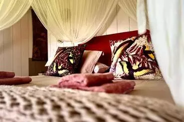 پانسیون Chambre D Hotes Le Sucrier
