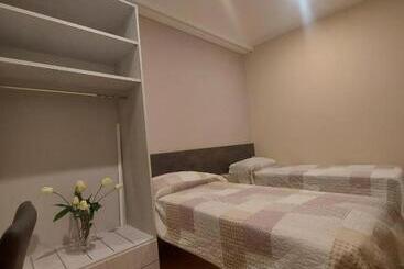 פנסיון Kalgheros Luxury Rooms