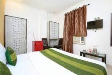 ホテル Axis Inn, Amritsar