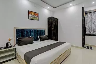 Hotel Oyo Flagship Vindh Plaza