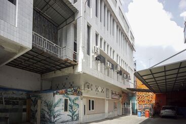 Hotel B32 Homestay By Oyo