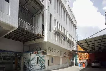 Hotel B32 Homestay By Oyo